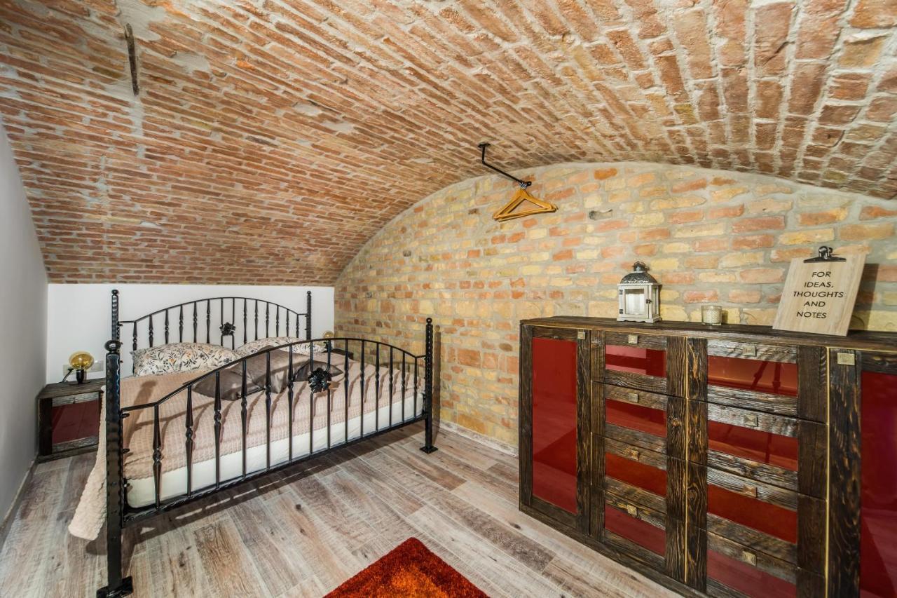 Old Drum Residence Будапеща Екстериор снимка